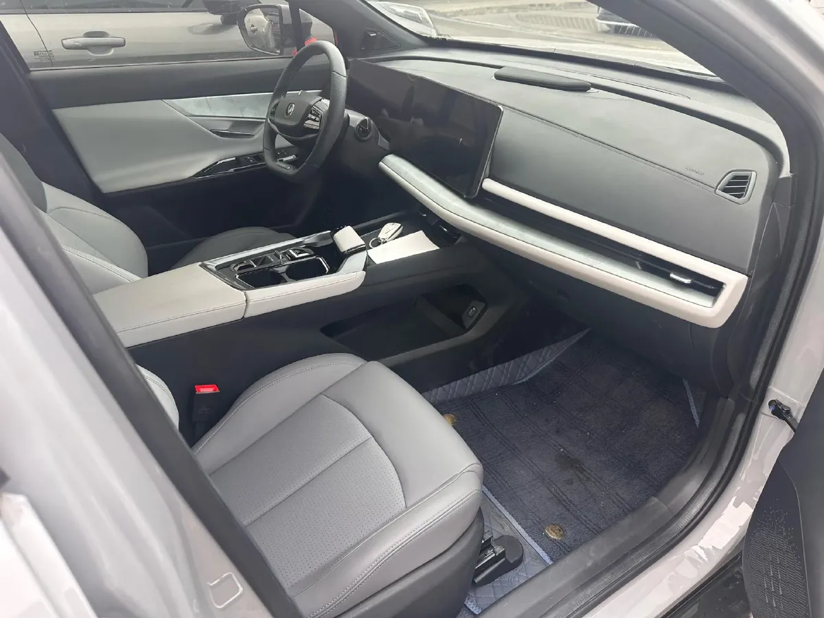 2023 ChangAn UNI-T 1.5T 188HP L4 7DCT,autocango,china used car exporter,china ev exporter,chinese used car exporter,chinese used ev exporter