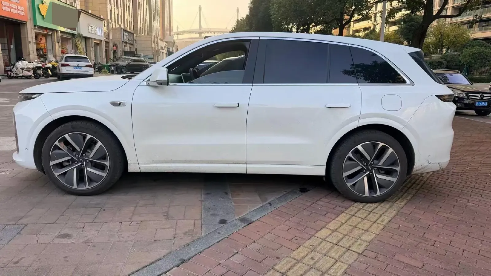 2024 Li L6 Range Extended 154HP L4 REEV 36.8KWH,autocango,china used car exporter,china ev exporter,chinese used car exporter,chinese used ev exporter