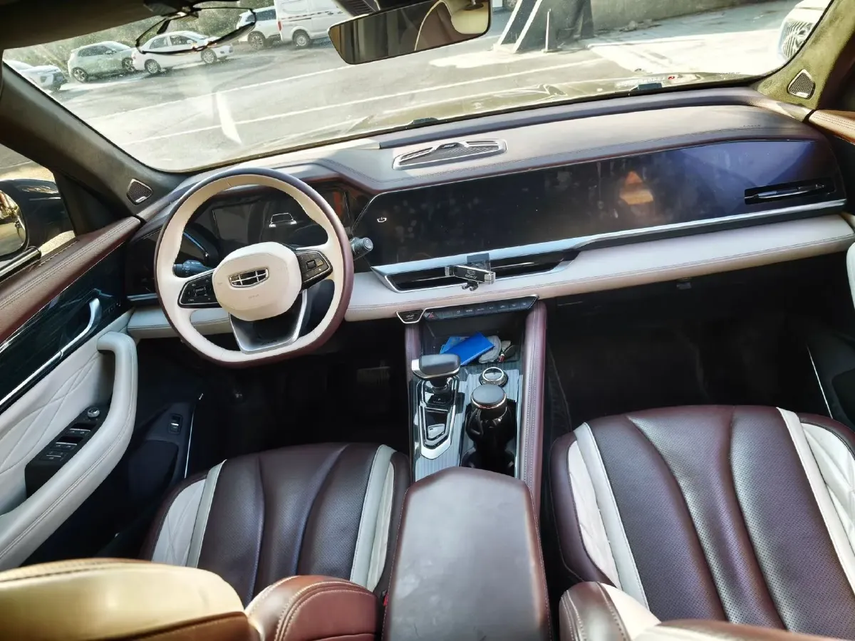 2021 Geely Monjaro 2.0T 238HP L4 8AT,autocango,china used car exporter,china ev exporter,chinese used car exporter,chinese used ev exporter