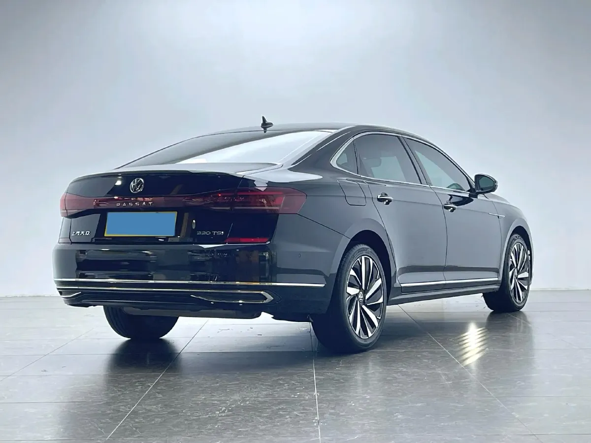 2023 Volkswagen Passat 2.0T 186HP L4 7DCT,autocango,china used car exporter,china ev exporter,chinese used car exporter,chinese used ev exporter