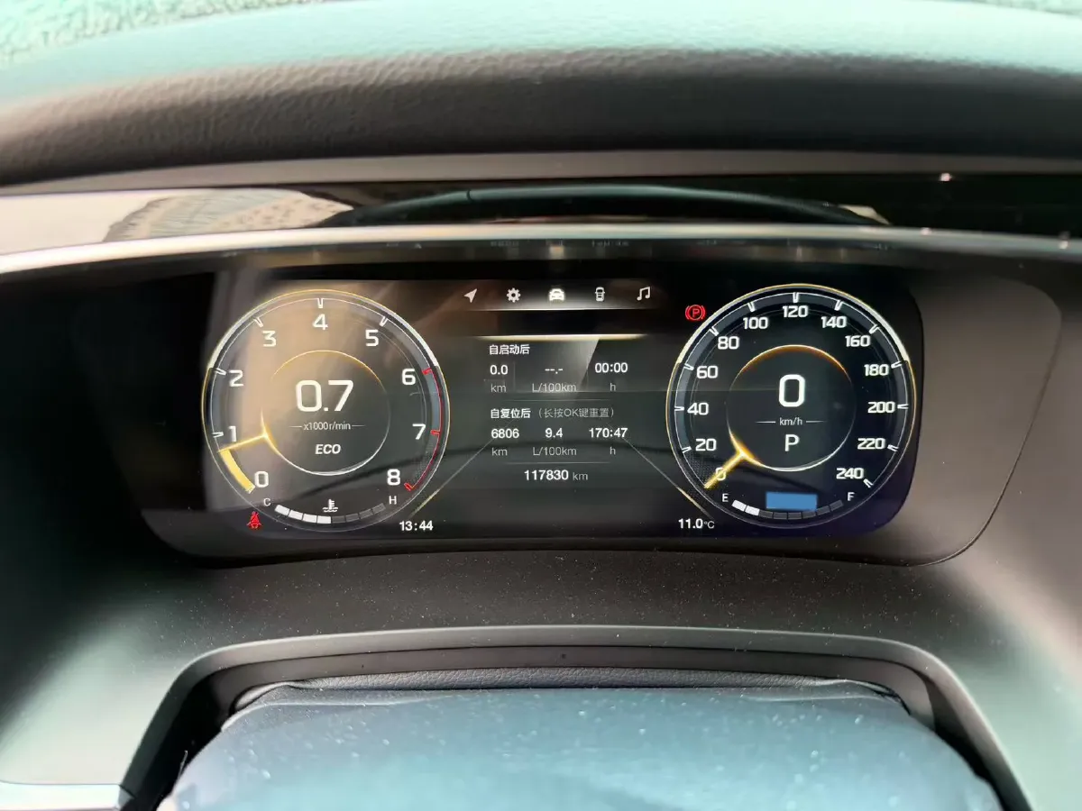 2021 GAC Trumpchi M8 2.0T 252HP L4 8AT,autocango,china used car exporter,china ev exporter,chinese used car exporter,chinese used ev exporter