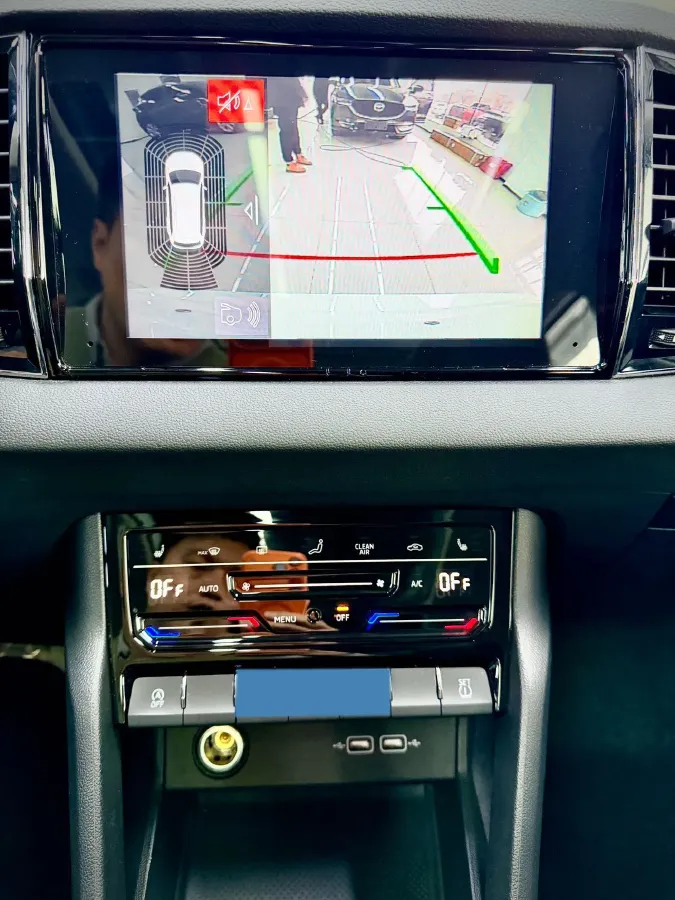 2023 Skoda Karoq 1.4T 150HP L4 7DCT,autocango,china used car exporter,china ev exporter,chinese used car exporter,chinese used ev exporter