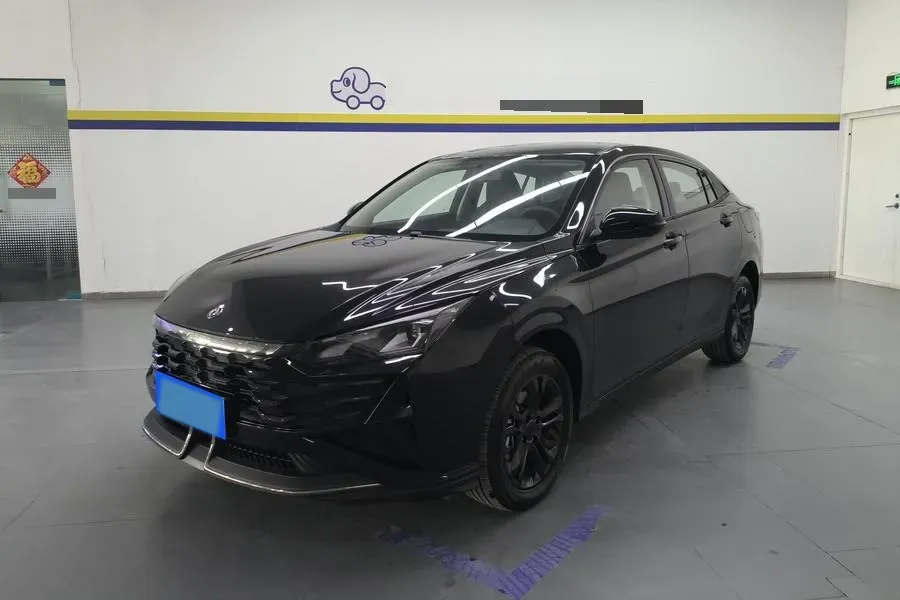 2025 DongFeng Aeolus YiXuan 1.5L 125HP L4 6DCT,autocango,china used car exporter,china ev exporter,chinese used car exporter,chinese used ev exporter