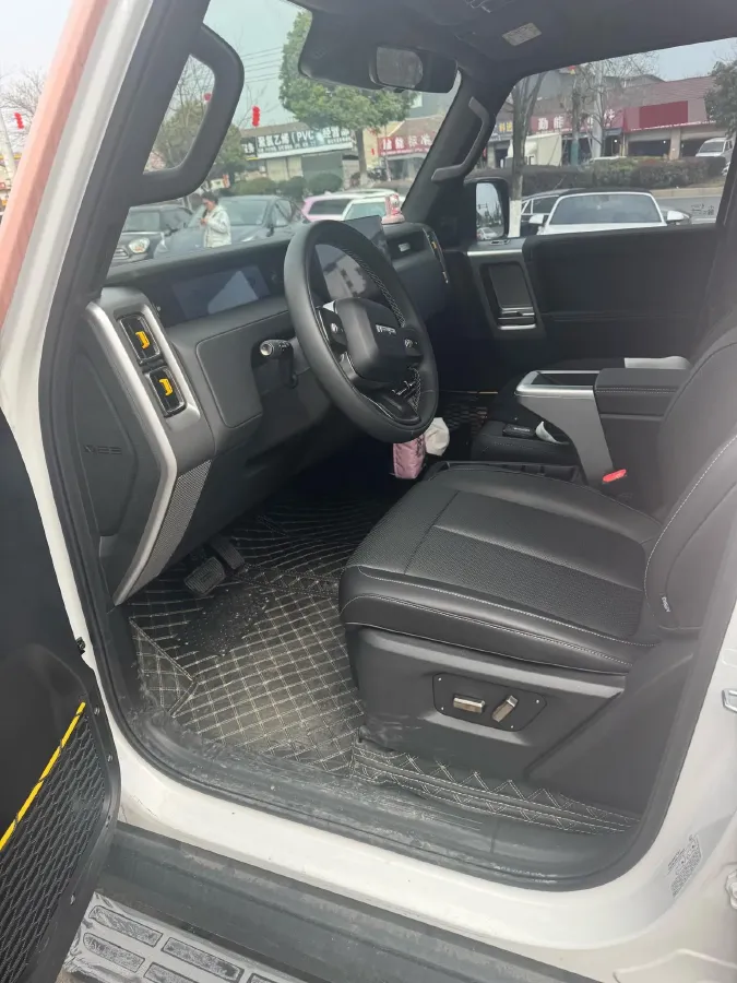 2025 Yufeng Auto Golden Warehouse BEV,autocango,china used car exporter,china ev exporter,chinese used car exporter,chinese used ev exporter