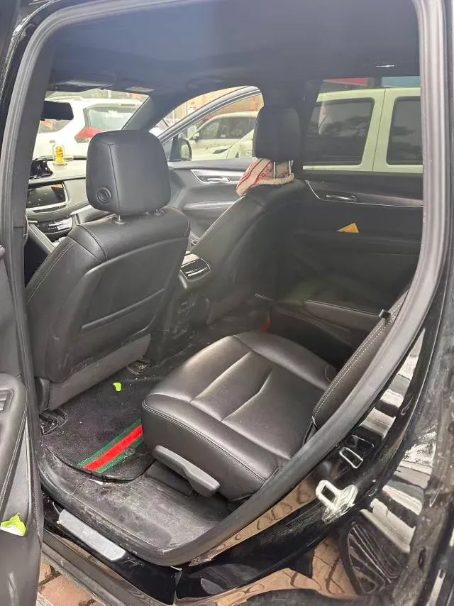 2022 Cadillac XT6 2.0T 237HP L4 9AT,autocango,china used car exporter,china ev exporter,chinese used car exporter,chinese used ev exporter