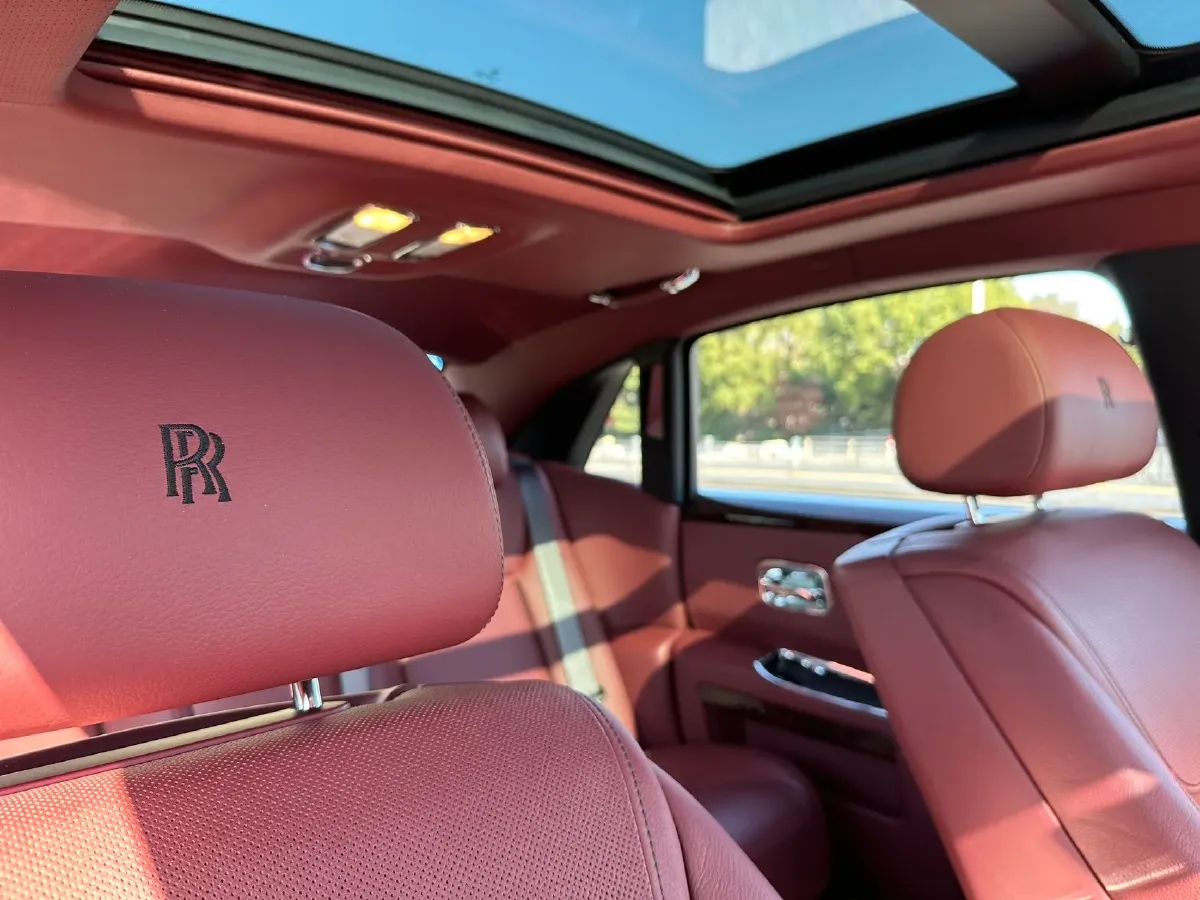 2018 Rolls-Royce Ghost 6.6T 571HP V12 8AT,autocango,china used car exporter,china ev exporter,chinese used car exporter,chinese used ev exporter