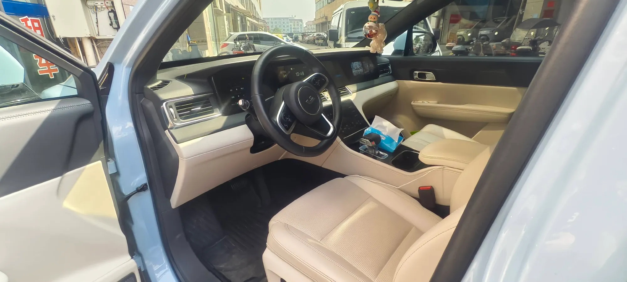 2020 Li ONE Range Extended 131HP REEV 40.5KWH,autocango,china used car exporter,china ev exporter,chinese used car exporter,chinese used ev exporter