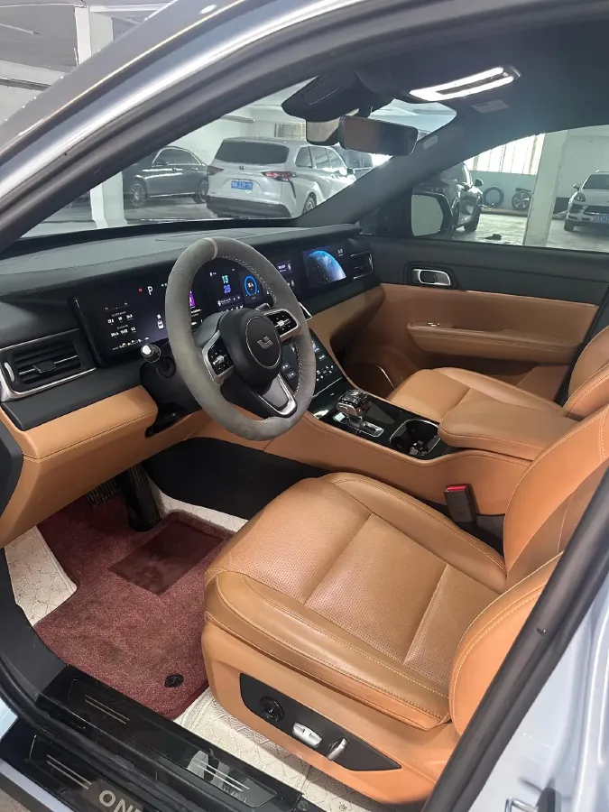 2021 Li ONE Range Extended 131HP REEV 40.5KWH,autocango,china used car exporter,china ev exporter,chinese used car exporter,chinese used ev exporter