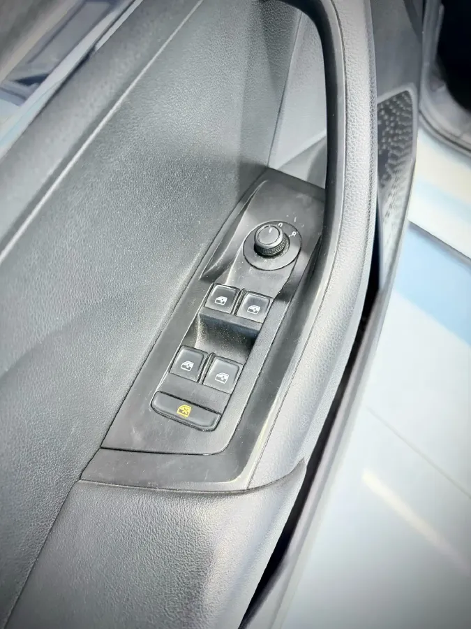 2021 Skoda Kamiq 1.5L 112HP L4 6AT,autocango,china used car exporter,china ev exporter,chinese used car exporter,chinese used ev exporter