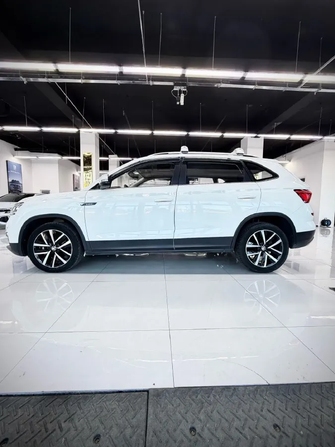 2021 Skoda Kamiq 1.5L 112HP L4 6AT,autocango,china used car exporter,china ev exporter,chinese used car exporter,chinese used ev exporter