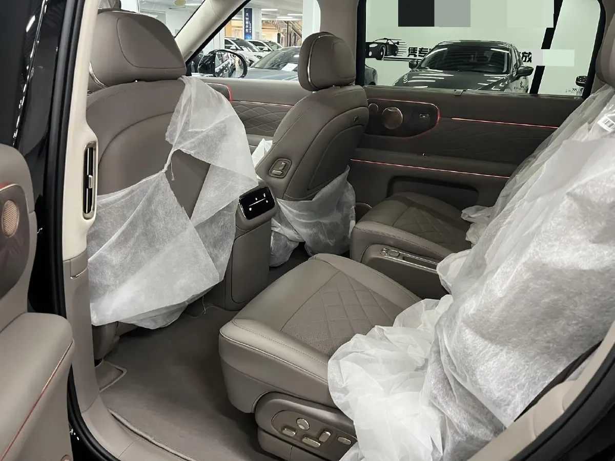 2026 IM LS9 REEV 155HP REEV,autocango,china used car exporter,china ev exporter,chinese used car exporter,chinese used ev exporter