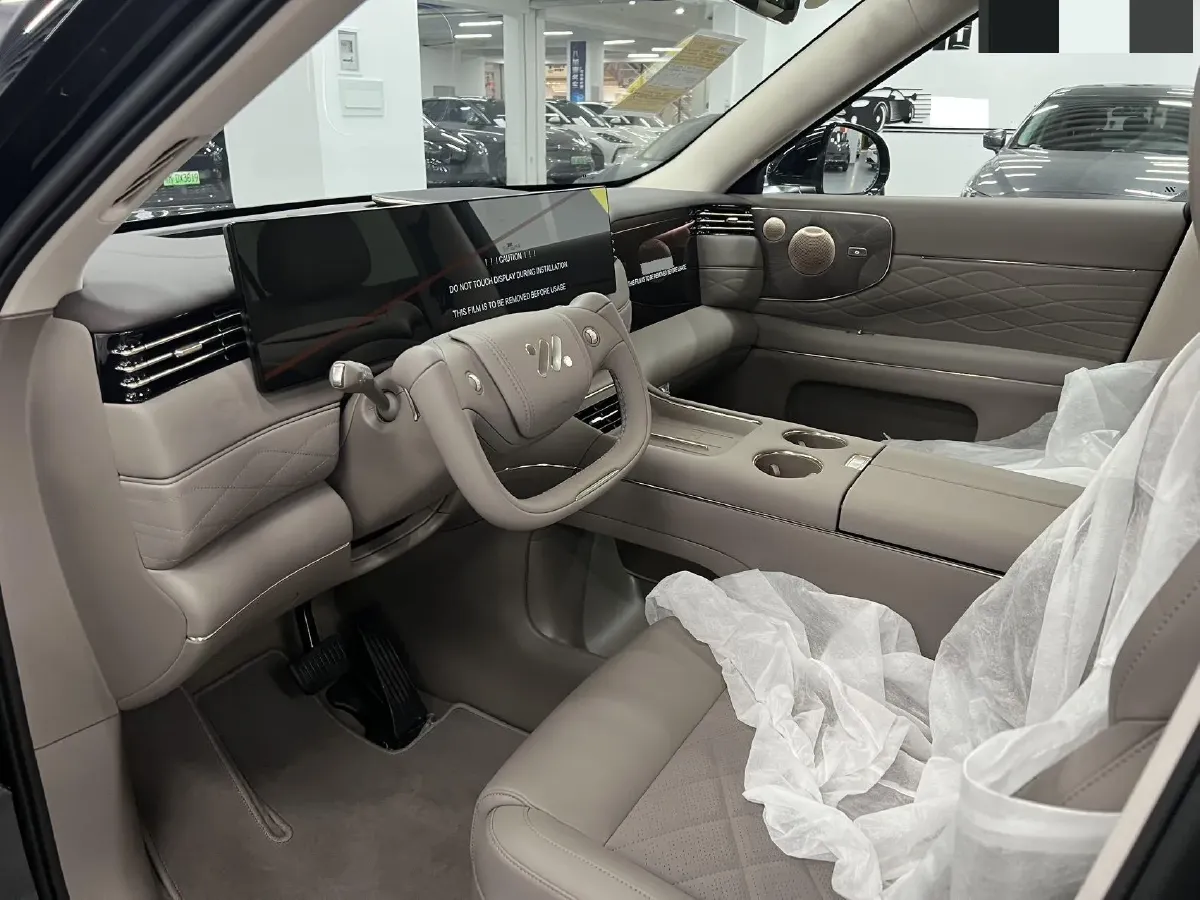 2026 IM LS9 REEV 155HP REEV,autocango,china used car exporter,china ev exporter,chinese used car exporter,chinese used ev exporter