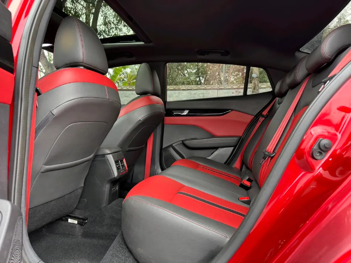 2021 DongFeng Aeolus YiXuan 1.5T 150HP L4 6DCT,autocango,china used car exporter,china ev exporter,chinese used car exporter,chinese used ev exporter