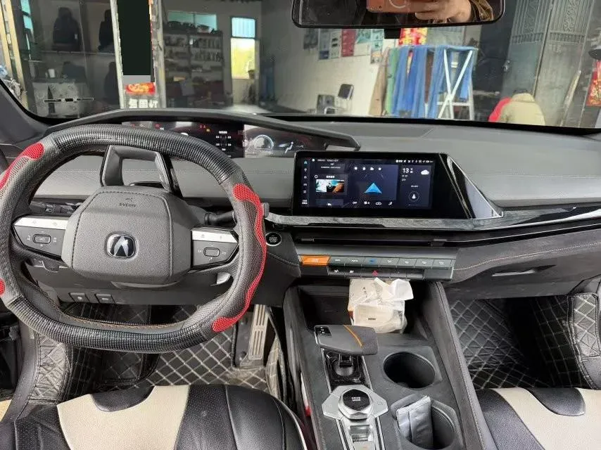 2022 ChangAn UNI-V 1.5T 188HP L4 7DCT,autocango,china used car exporter,china ev exporter,chinese used car exporter,chinese used ev exporter