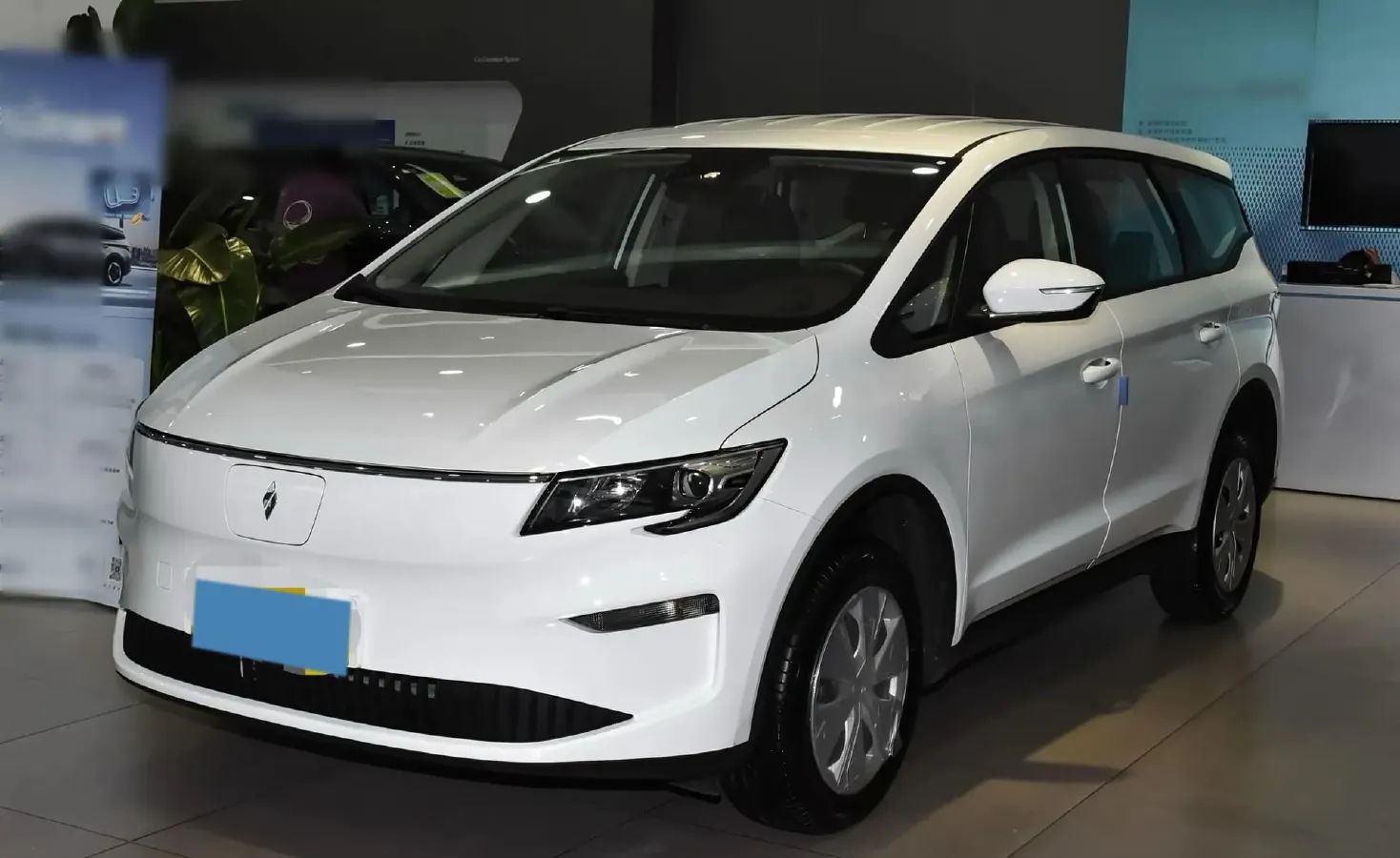 2025 Livan 8 BEV 68.03KWH,autocango,china used car exporter,china ev exporter,chinese used car exporter,chinese used ev exporter