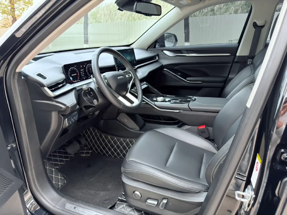 2021 Haval H6 1.5T 169HP L4 7DCT,autocango,china used car exporter,china ev exporter,chinese used car exporter,chinese used ev exporter