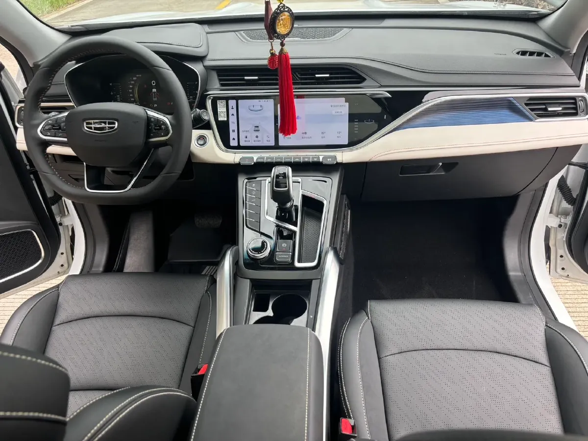 2022 Geely Azkarra 1.8T 184HP L4 7DCT,autocango,china used car exporter,china ev exporter,chinese used car exporter,chinese used ev exporter