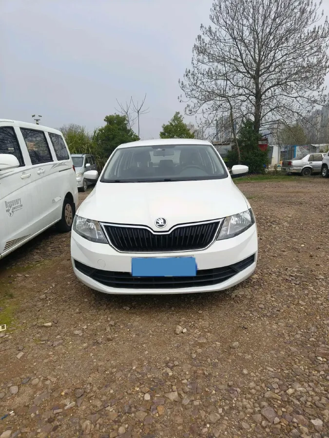 2018 Skoda Rapid Spaceback 1.6L 110HP L4 6AT,autocango,china used car exporter,china ev exporter,chinese used car exporter,chinese used ev exporter