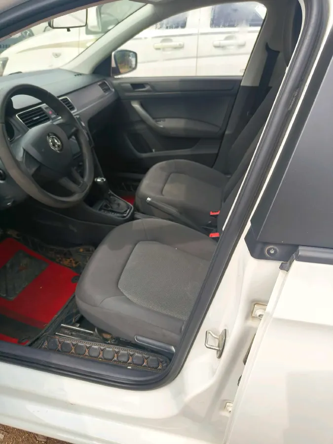 2018 Skoda Rapid Spaceback 1.6L 110HP L4 6AT,autocango,china used car exporter,china ev exporter,chinese used car exporter,chinese used ev exporter