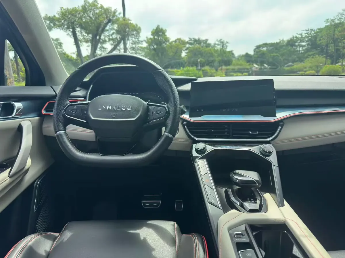 2020 LYNK&CO 06 1.5T 177HP L3 7DCT,autocango,china used car exporter,china ev exporter,chinese used car exporter,chinese used ev exporter