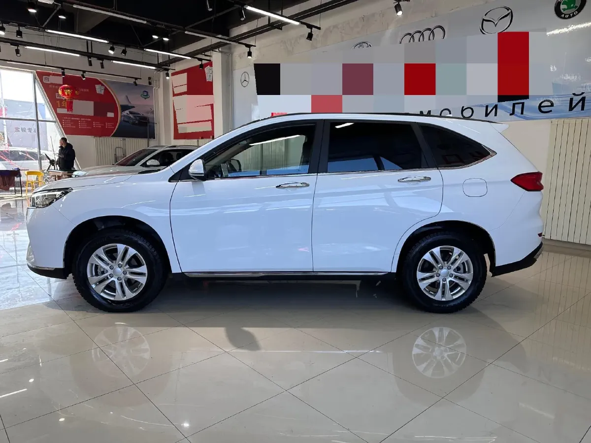 2021 Haval M6 1.5T 150HP L4 7DCT,autocango,china used car exporter,china ev exporter,chinese used car exporter,chinese used ev exporter