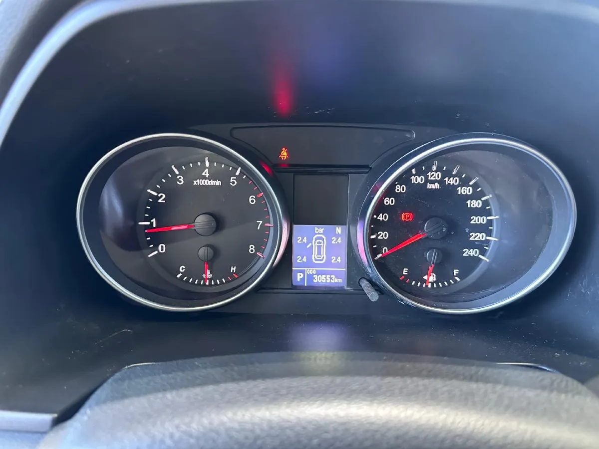 2021 Haval M6 1.5T 150HP L4 7DCT,autocango,china used car exporter,china ev exporter,chinese used car exporter,chinese used ev exporter