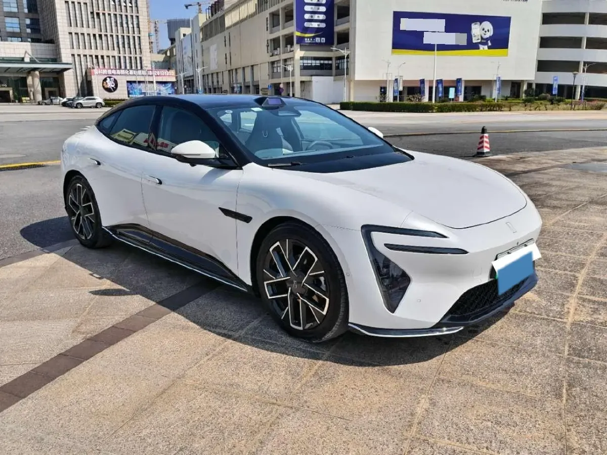 2025 Avatr 06 REEV 156HP REEV,autocango,china used car exporter,china ev exporter,chinese used car exporter,chinese used ev exporter