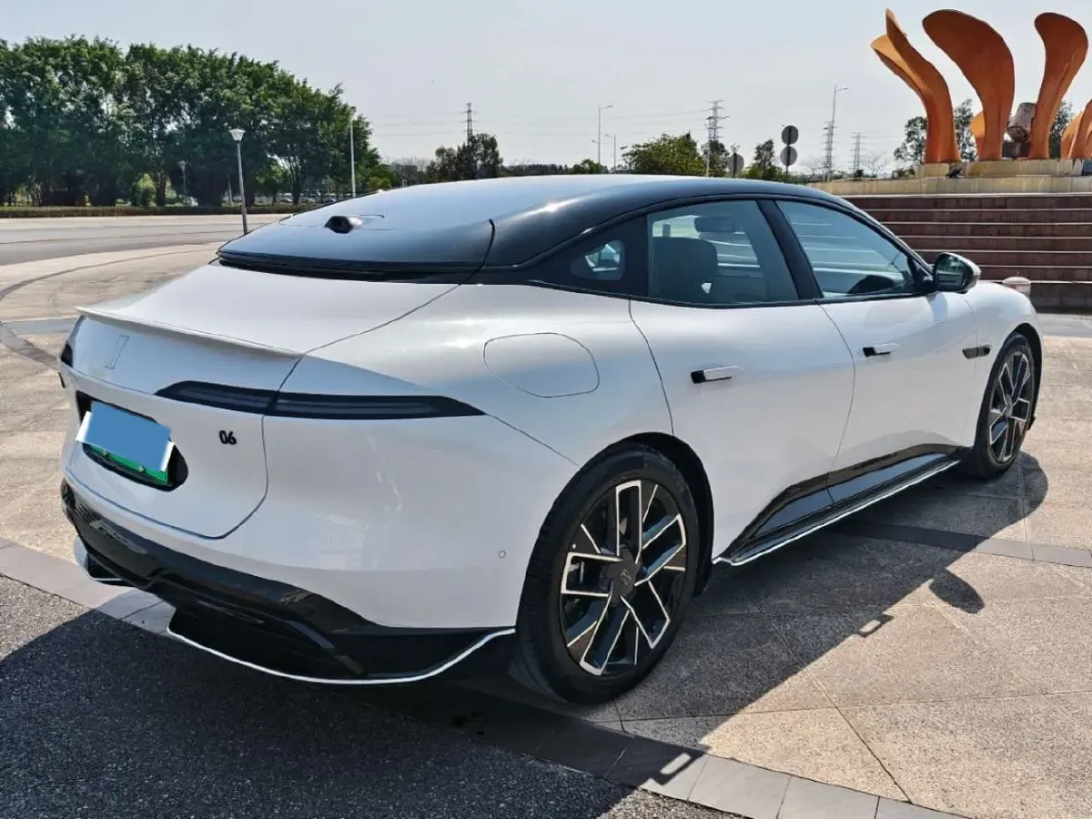2025 Avatr 06 REEV 156HP REEV,autocango,china used car exporter,china ev exporter,chinese used car exporter,chinese used ev exporter