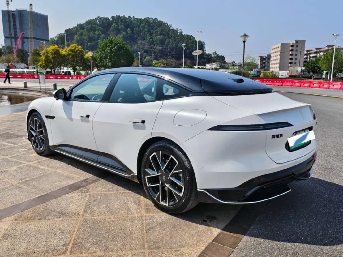 2025 Avatr 06 REEV 156HP REEV,autocango,china used car exporter,china ev exporter,chinese used car exporter,chinese used ev exporter