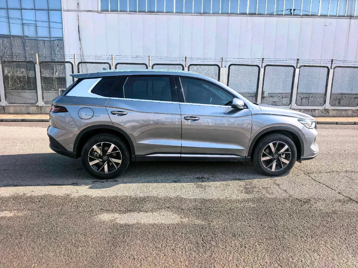 2024 BYD Song Pro 1.5L 110HP L4 E-CVT PHEV 12.9KWH,autocango,china used car exporter,china ev exporter,chinese used car exporter,chinese used ev exporter