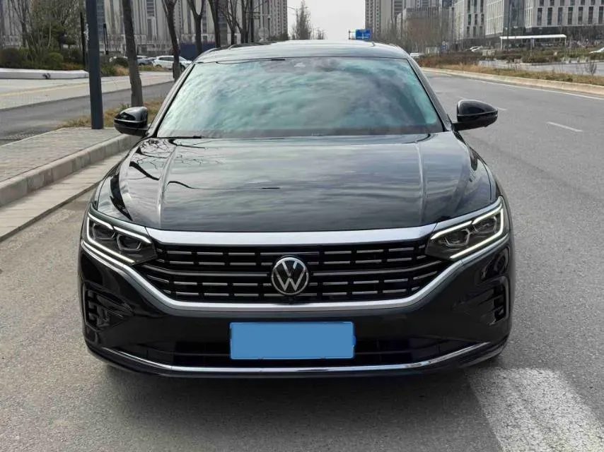 2023 Volkswagen Passat 2.0T 186HP L4 7DCT,autocango,china used car exporter,china ev exporter,chinese used car exporter,chinese used ev exporter