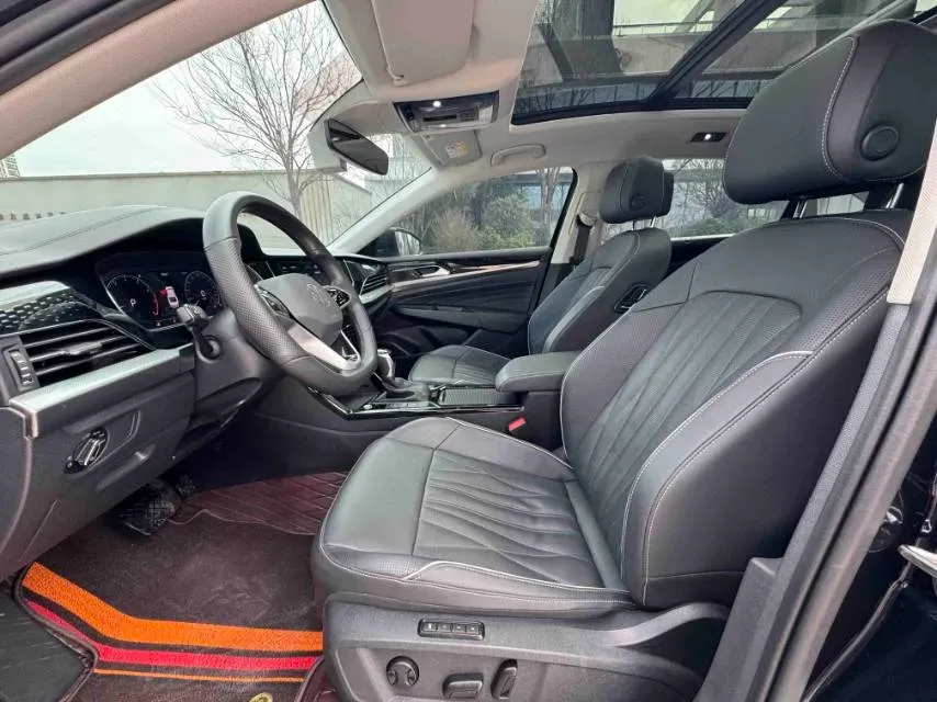 2023 Volkswagen Passat 2.0T 186HP L4 7DCT,autocango,china used car exporter,china ev exporter,chinese used car exporter,chinese used ev exporter