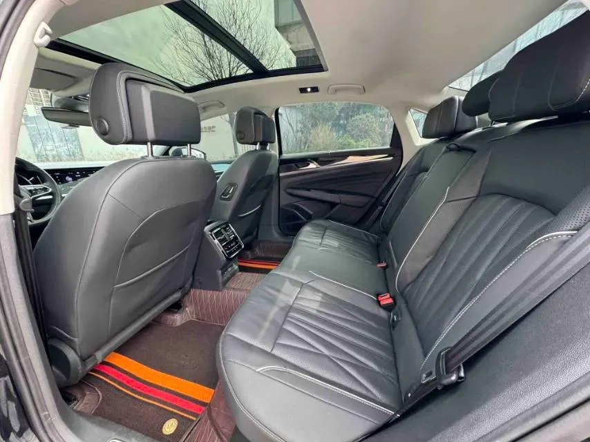 2023 Volkswagen Passat 2.0T 186HP L4 7DCT,autocango,china used car exporter,china ev exporter,chinese used car exporter,chinese used ev exporter