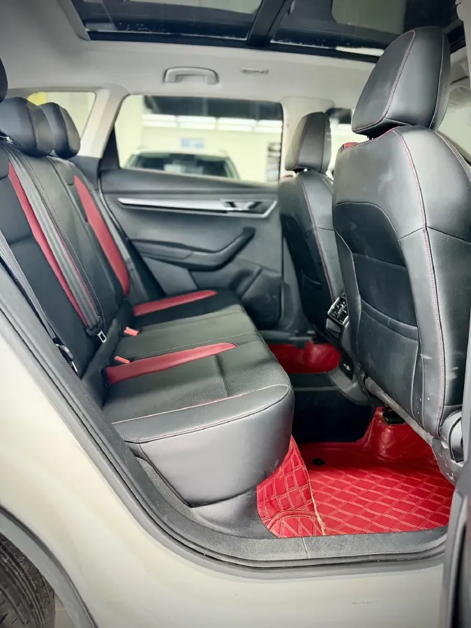 2022 Skoda Karoq 1.4T 150HP L4 7DCT,autocango,china used car exporter,china ev exporter,chinese used car exporter,chinese used ev exporter