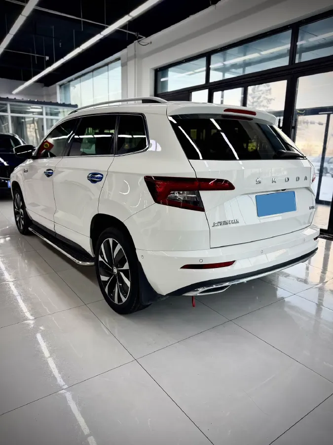 2022 Skoda Karoq 1.4T 150HP L4 7DCT,autocango,china used car exporter,china ev exporter,chinese used car exporter,chinese used ev exporter