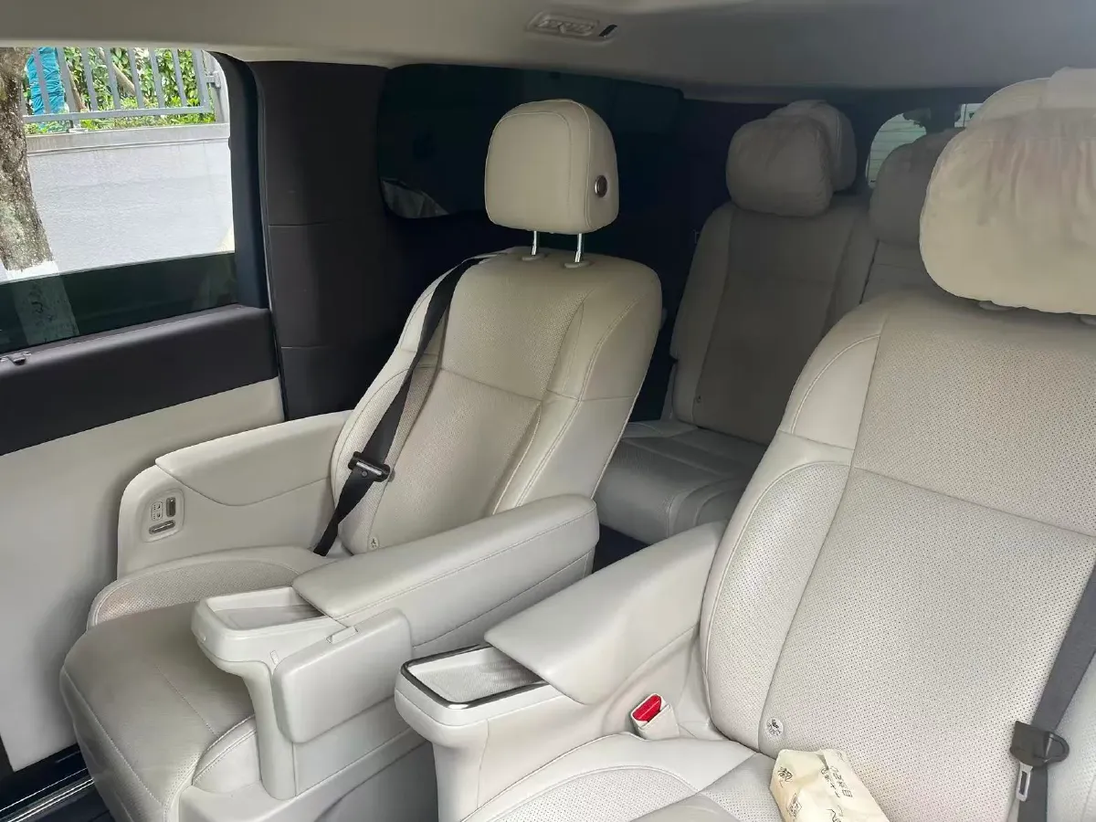 2024 Li MEGA BEV 102.7KWH,autocango,china used car exporter,china ev exporter,chinese used car exporter,chinese used ev exporter