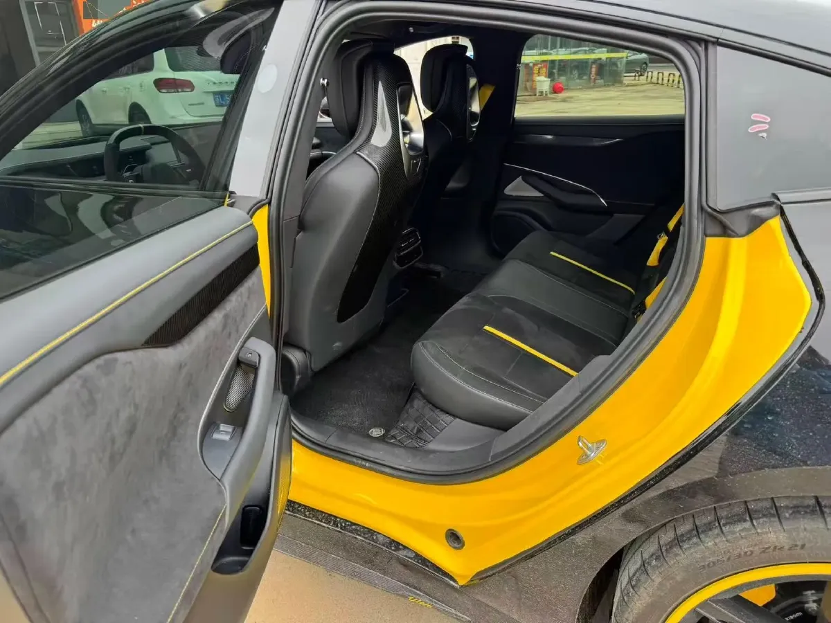 2025 MI SU7 Ultra BEV 93.7KWH,autocango,china used car exporter,china ev exporter,chinese used car exporter,chinese used ev exporter