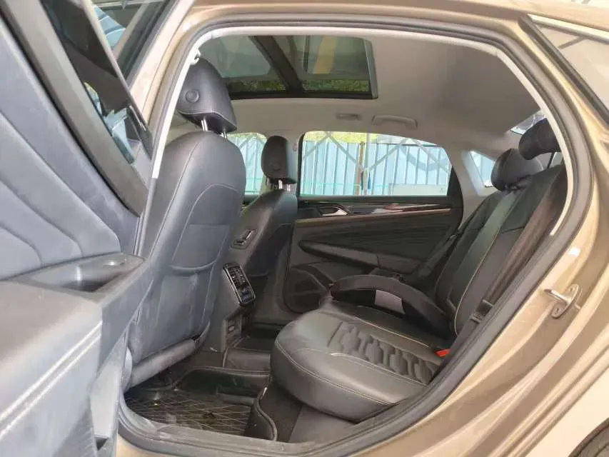 2019 Skoda Kodiak 2.0T 186HP L4 7DCT,autocango,china used car exporter,china ev exporter,chinese used car exporter,chinese used ev exporter