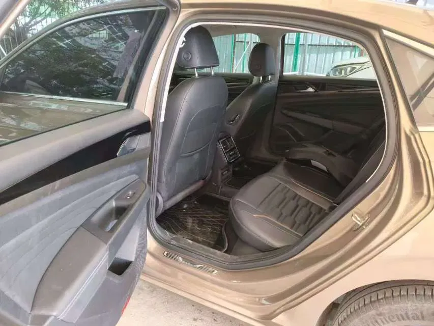 2019 Skoda Kodiak 2.0T 186HP L4 7DCT,autocango,china used car exporter,china ev exporter,chinese used car exporter,chinese used ev exporter