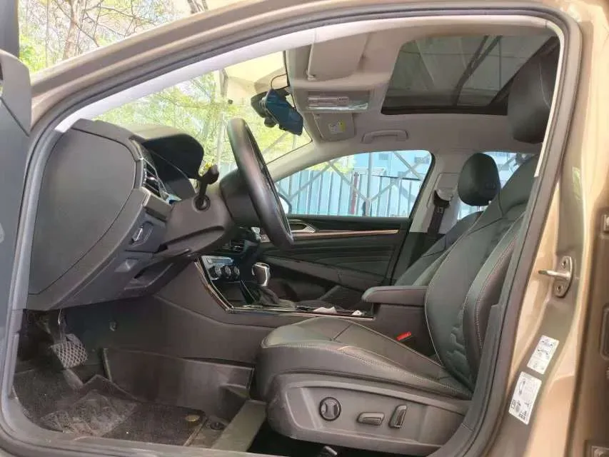 2019 Skoda Kodiak 2.0T 186HP L4 7DCT,autocango,china used car exporter,china ev exporter,chinese used car exporter,chinese used ev exporter