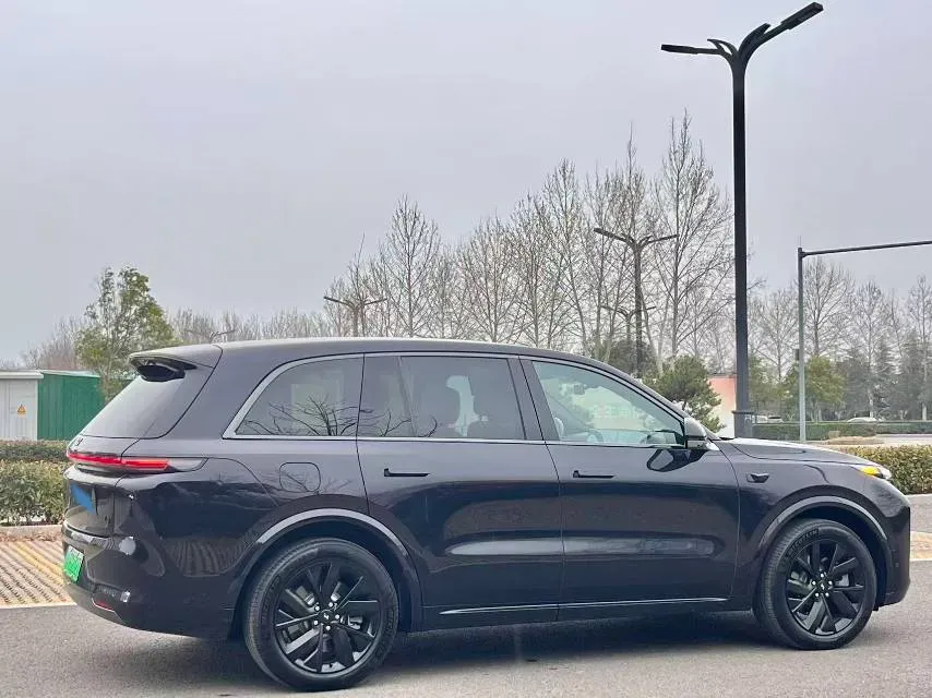 2023 Li L8 Range Extended 154HP REEV 40.9KWH,autocango,china used car exporter,china ev exporter,chinese used car exporter,chinese used ev exporter