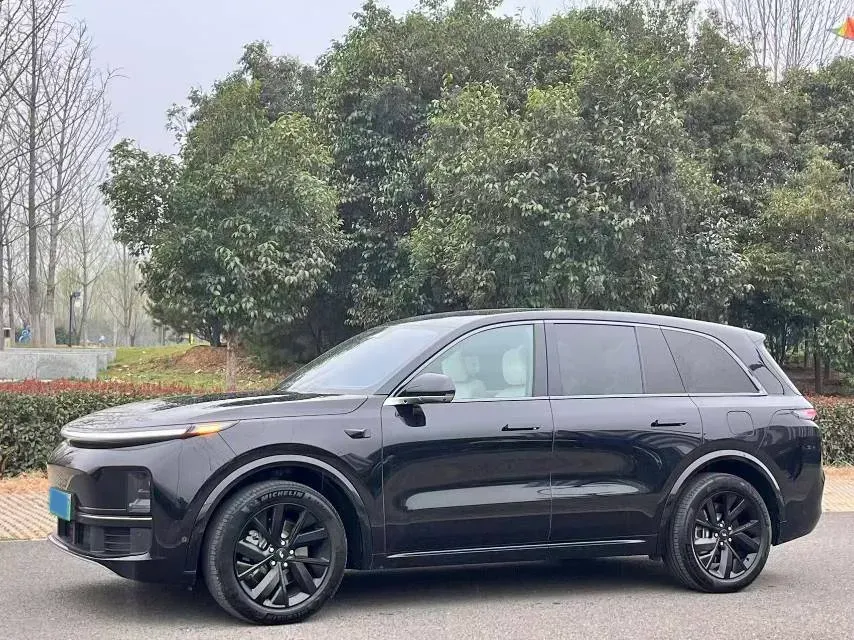 2023 Li L8 Range Extended 154HP REEV 40.9KWH,autocango,china used car exporter,china ev exporter,chinese used car exporter,chinese used ev exporter