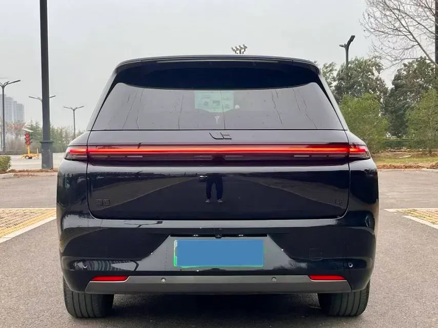 2023 Li L8 Range Extended 154HP REEV 40.9KWH,autocango,china used car exporter,china ev exporter,chinese used car exporter,chinese used ev exporter