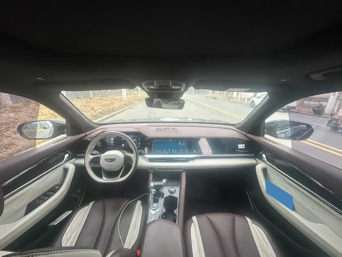 2021 Geely Monjaro 2.0T 218HP L4 7DCT,autocango,china used car exporter,china ev exporter,chinese used car exporter,chinese used ev exporter