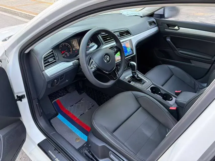 2019 Volkswagen T-Cross 1.4T 150HP L4 7DCT,autocango,china used car exporter,china ev exporter,chinese used car exporter,chinese used ev exporter