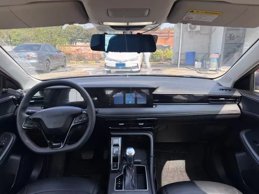 2023 Roewe i5 1.5L 129HP L4 CVT,autocango,china used car exporter,china ev exporter,chinese used car exporter,chinese used ev exporter