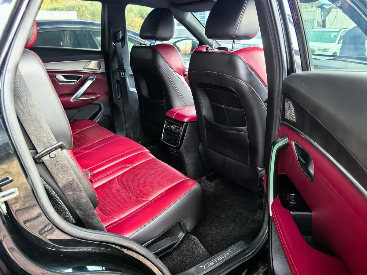 2021 Jetour X70 Plus 1.6T 197HP L4 7DCT,autocango,china used car exporter,china ev exporter,chinese used car exporter,chinese used ev exporter