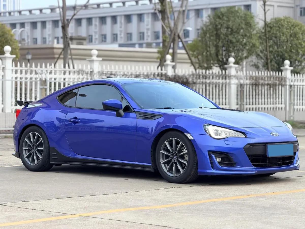 2019 Ford Focus 2.3T 280HP L4 6MT,autocango,china used car exporter,china ev exporter,chinese used car exporter,chinese used ev exporter