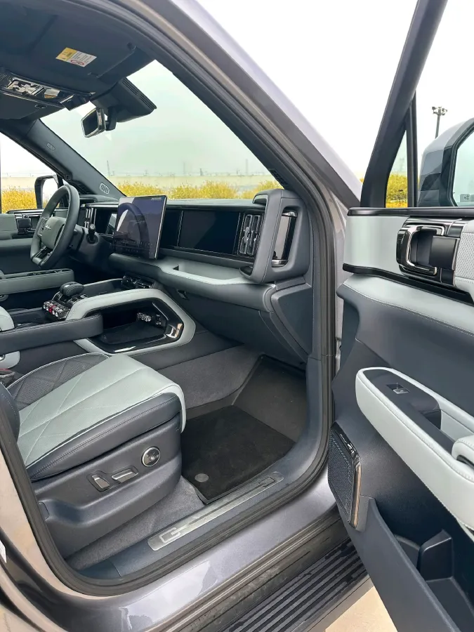 2023 FangChengBao Bao 5 1.5T 194HP L4 E-CVT PHEV 31.8KWH,autocango,china used car exporter,china ev exporter,chinese used car exporter,chinese used ev exporter