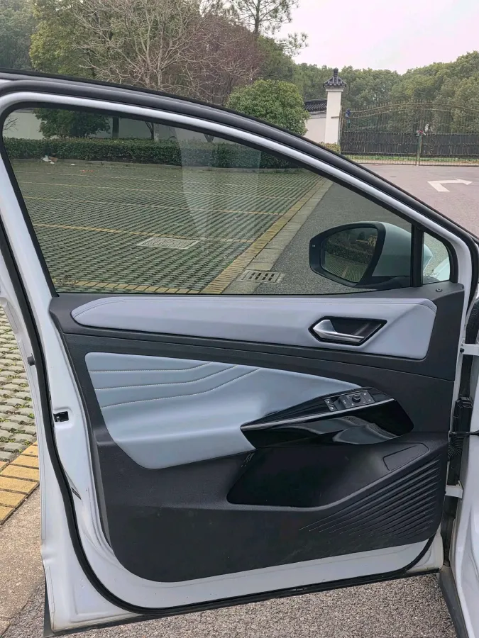 2023 Leapmotor C01 1.5L 95HP L4 REEV 43.7KWH,autocango,china used car exporter,china ev exporter,chinese used car exporter,chinese used ev exporter